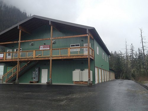 Dry Foot Storage right side view